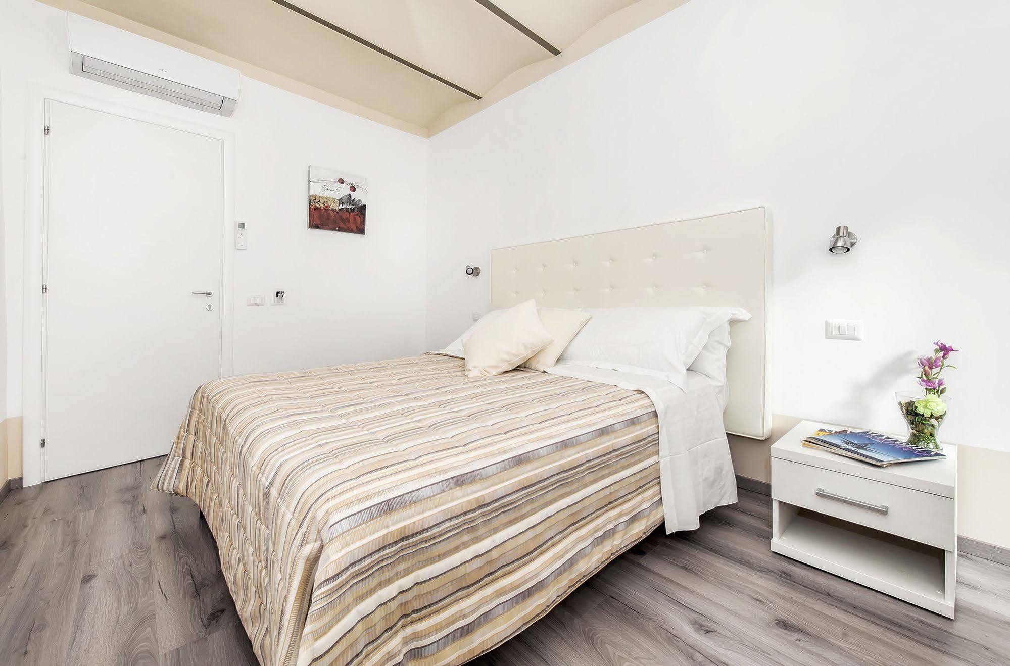 Bed & Breakfast White Colosseo Rom